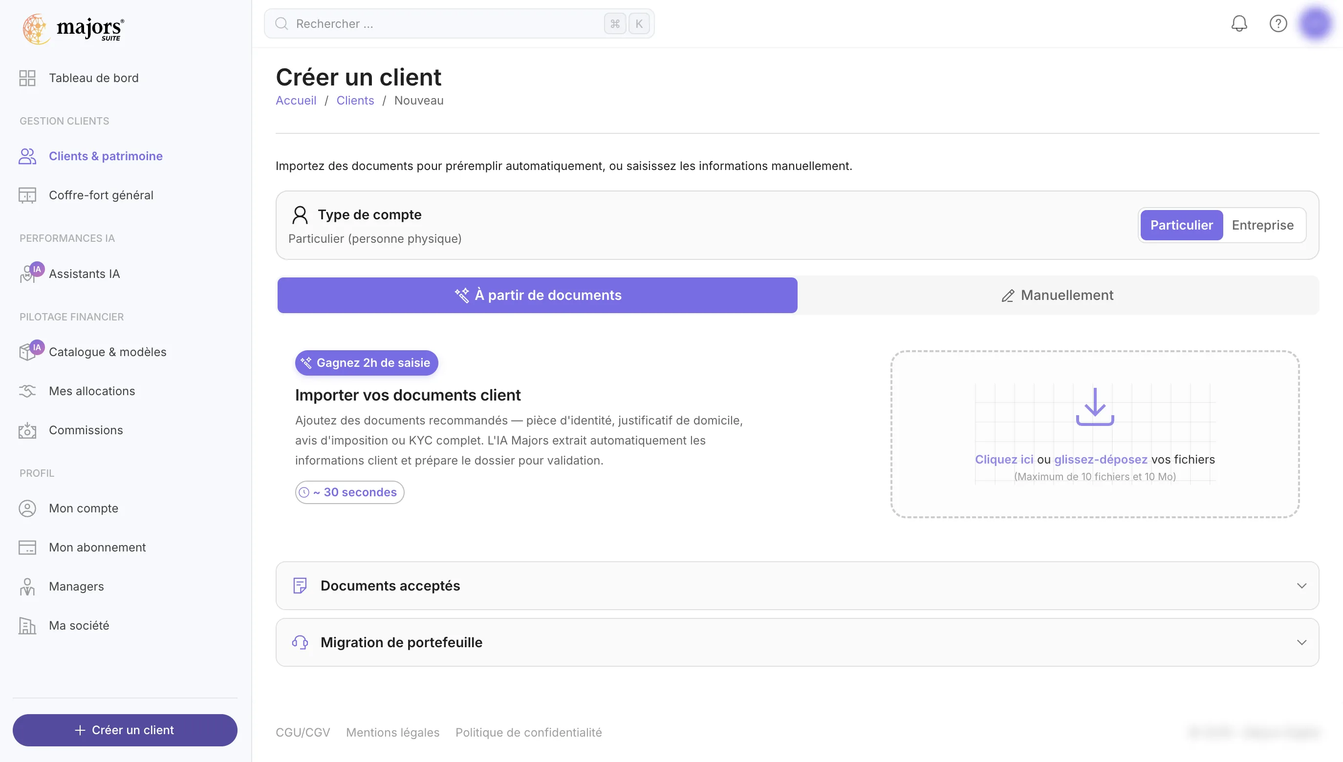 Écran Créer un client de la Suite Majors : type de compte Particulier ou Entreprise, puis saisie manuelle ou à partir de documents
